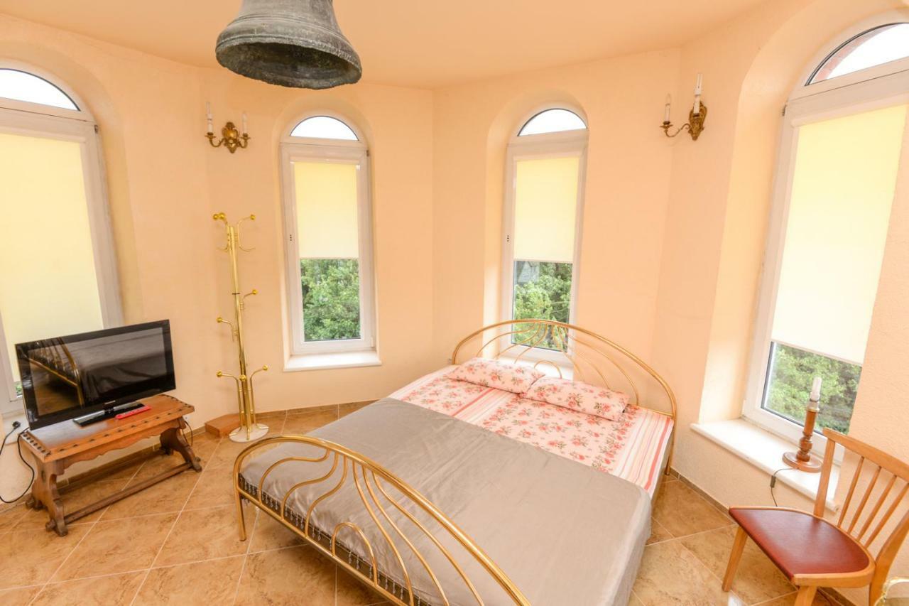 Red Tower Apartments Паланга Экстерьер фото